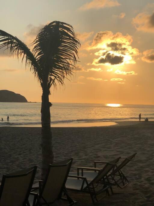 Bay View Grand Marina Ixtapa Condo En Pie De Playa Eksteriør billede