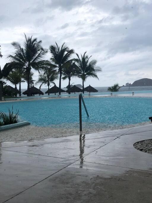 Bay View Grand Marina Ixtapa Condo En Pie De Playa Eksteriør billede
