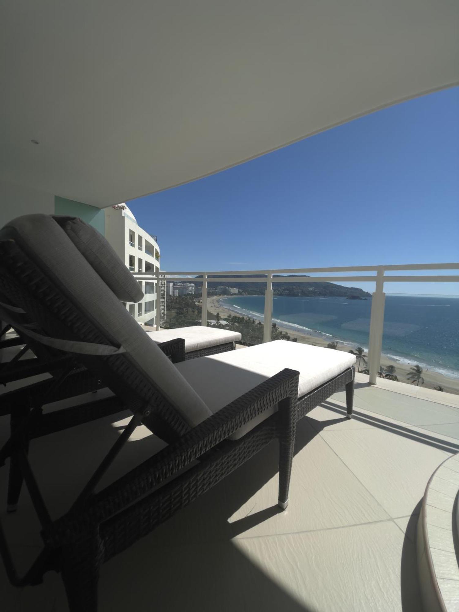 Bay View Grand Marina Ixtapa Condo En Pie De Playa Eksteriør billede
